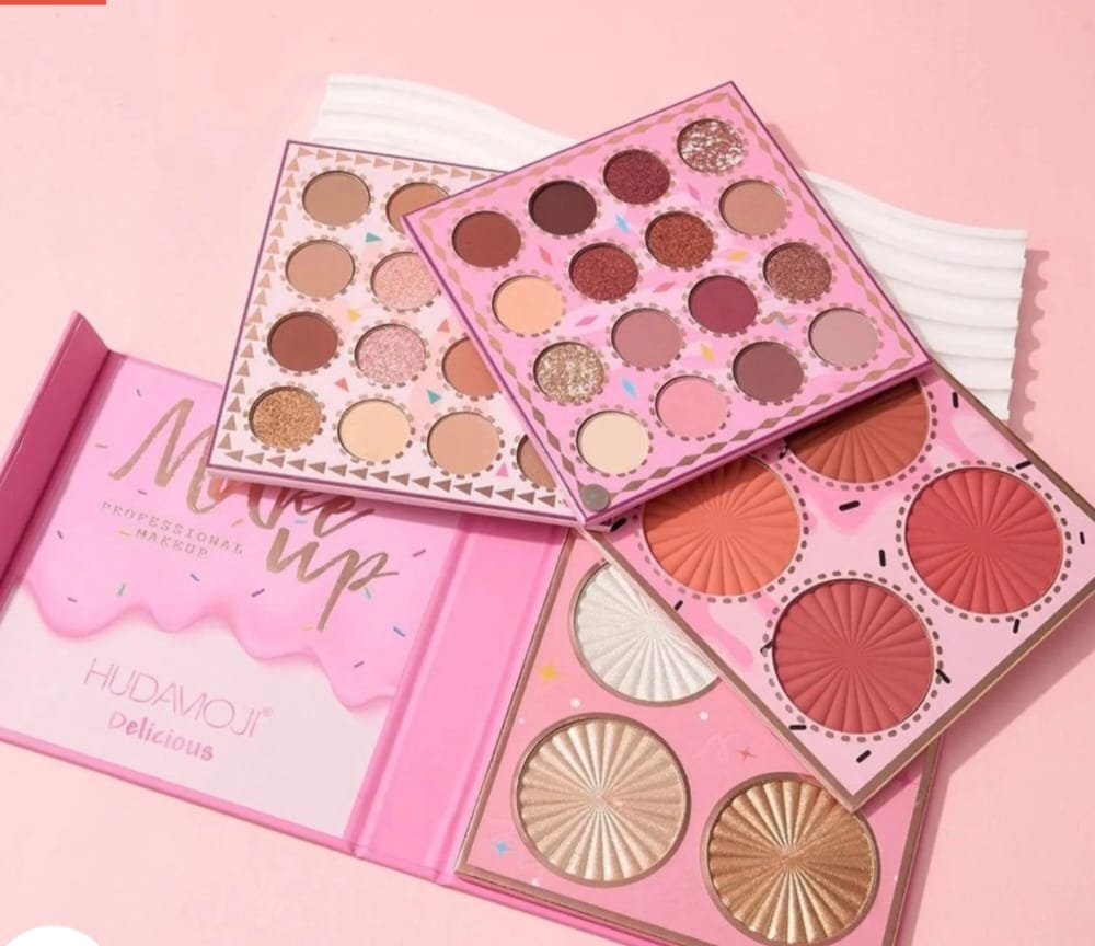 Huda moji book 4in 1 palette