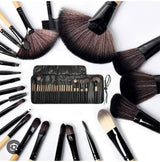 Black Leather pouch 22 brushes set
