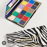 Revolution white and black wild animal palette