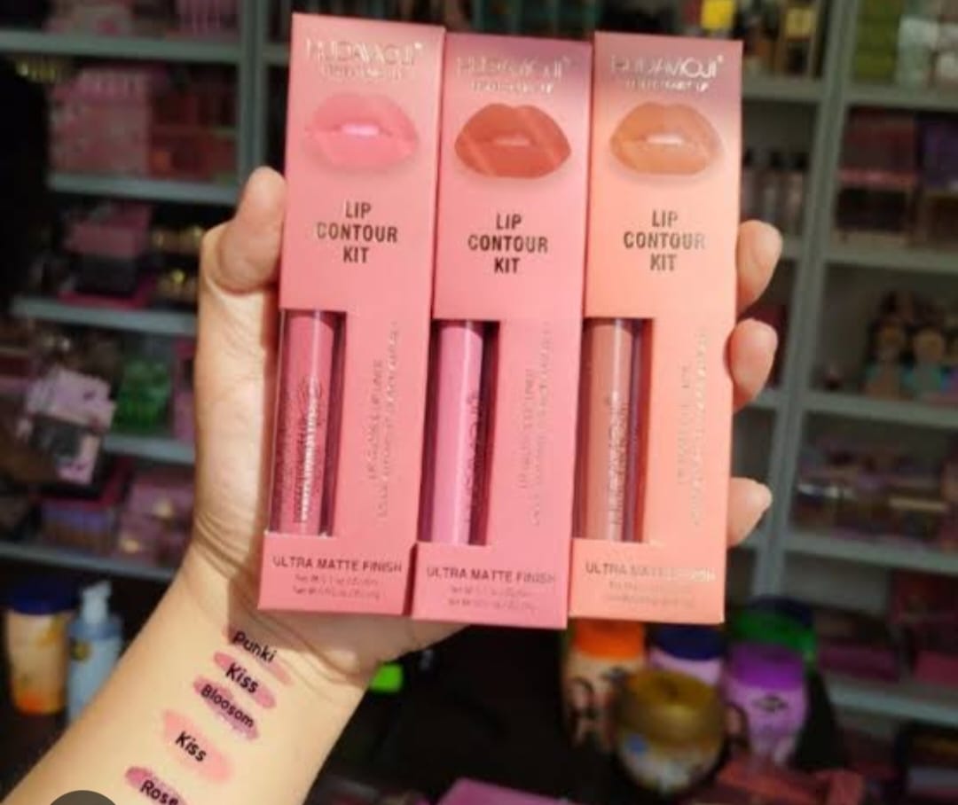 Hudamoji Ultra Matte Finish Lip Gloss And Lip Liner Lip Contour Set