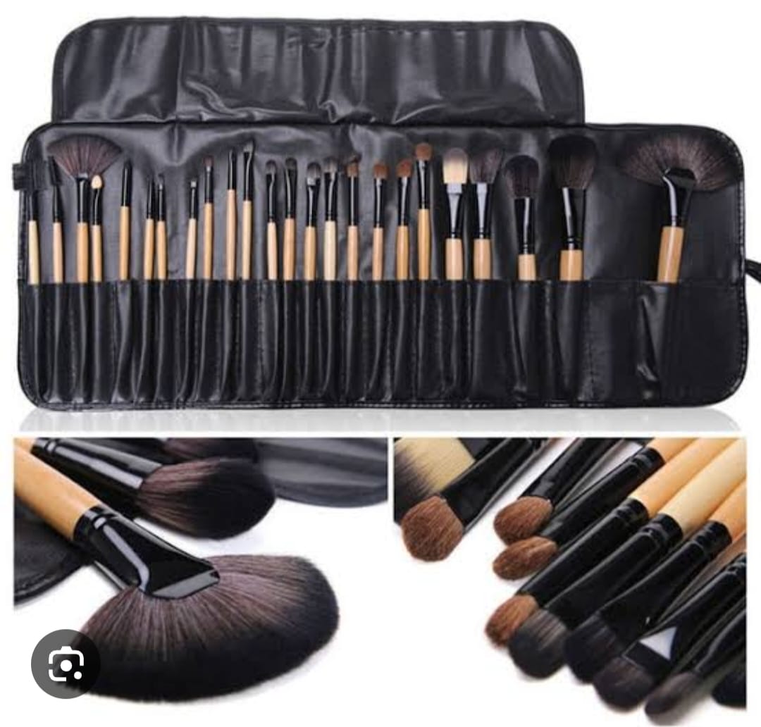 Black Leather pouch 22 brushes set